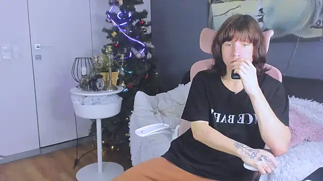 CutieKai  online show from January 2026 10:14:01 PM