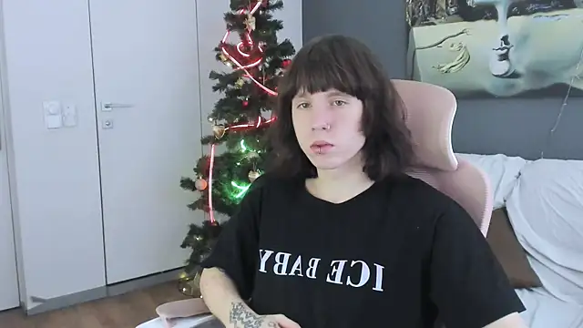 CutieKai  online show from December 2025 09:26:02 PM