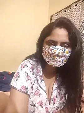 mouni499 online show from December 2025 05:17:02 PM