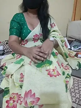 mouni499 online show from May 2026 06:22:02 PM