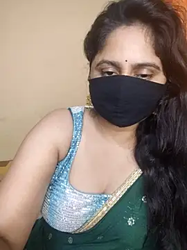 Snapshot of mouni499 chatting on July 2026 08:32:01 AM mouni499 online show from July 2026 08:32:01 AM