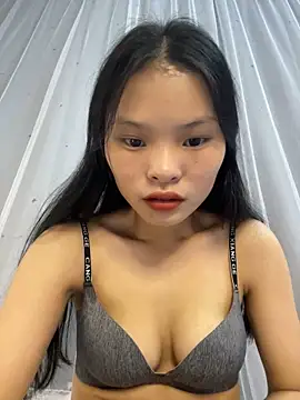 Snapshot of lung-linh chatting on November 2025 04:10:01 PM lung-linh online show from November 2025 04:10:01 PM