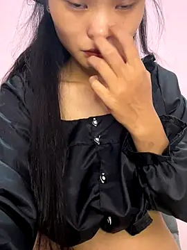 Snapshot of lung-linh chatting on December 2025 01:13:02 PM lung-linh online show from December 2025 01:13:02 PM