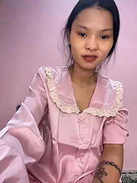 Snapshot of lung-linh chatting on November 2025 04:57:02 AM lung-linh online show from November 2025 04:57:02 AM