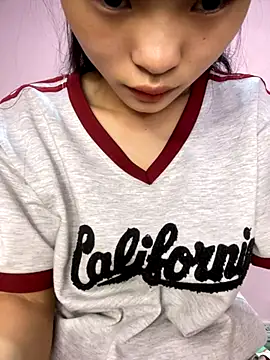 Snapshot of lung-linh chatting on December 2025 03:01:02 AM lung-linh online show from December 2025 03:01:02 AM