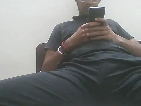 Bull Dick 69 online show from November 2025 07:18:02 PM