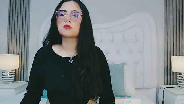 ScarlettPetrova online show from April 2026 11:39:01 AM
