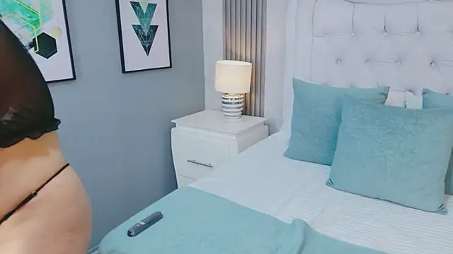 ScarlettPetrova online show from March 2026 12:03:02 PM