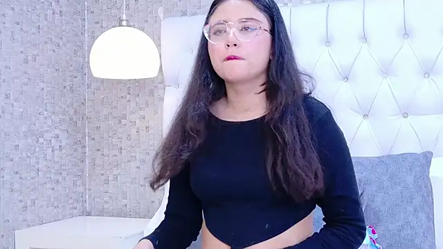 Snapshot of ScarlettPetrova chatting on December 2025 11:31:01 AM ScarlettPetrova online show from December 2025 11:31:01 AM