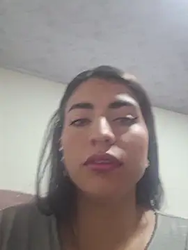 GISELLA   online show from November 2025 11:27:02 PM