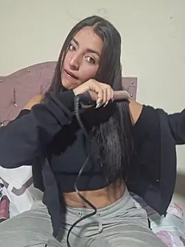 GISELLA   online show from November 2025 11:03:02 AM