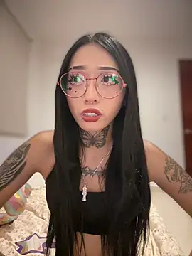 JIORYOvO online show from March 2026 04:41:01 AM