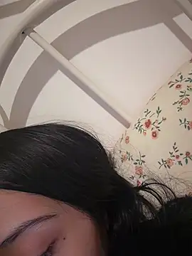 JIORYOvO online show from June 2026 06:52:02 AM