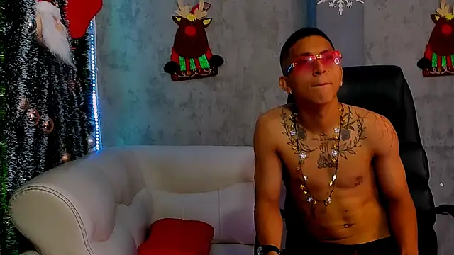 soy Aron online show from December 2025 08:55:01 PM