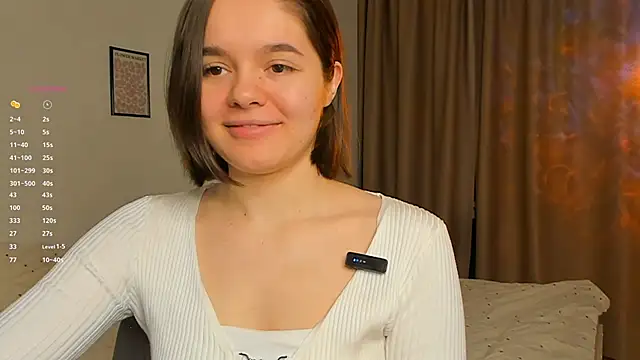 Snapshot of Xo_Laura chatting on February 2026 02:08:02 AM Xo Laura online show from February 2026 02:08:02 AM