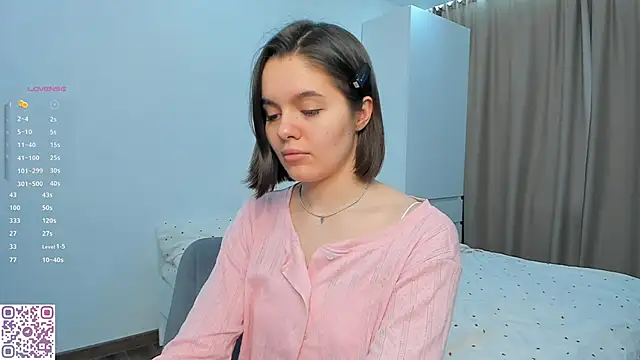 Snapshot of Xo_Laura chatting on February 2026 06:50:01 PM Xo Laura online show from February 2026 06:50:01 PM