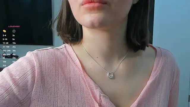 Xo Laura online show from April 2026 04:57:02 PM