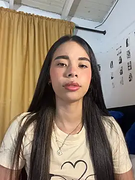 Snapshot of Milleradhara24 chatting on July 2026 12:11:01 AM Milleradhara24 online show from July 2026 12:11:01 AM