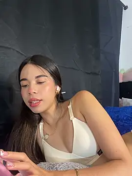 Snapshot of Milleradhara24 chatting on July 2026 02:41:01 AM Milleradhara24 online show from July 2026 02:41:01 AM