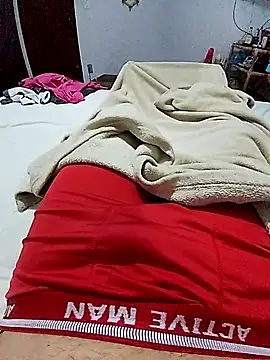 Snapshot of 013boyy chatting on November 2025 03:44:02 AM 013boyy online show from November 2025 03:44:02 AM