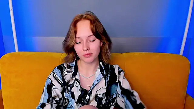 Snapshot of RikkiChoco chatting on November 2025 08:17:01 AM RikkiChoco online show from November 2025 08:17:01 AM