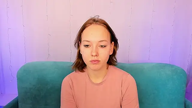 Snapshot of RikkiChoco chatting on November 2025 08:29:01 AM RikkiChoco online show from November 2025 08:29:01 AM