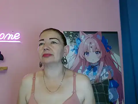 Snapshot of ESTEFANIA_344 chatting on November 2025 06:25:01 PM ESTEFANIA 344 online show from November 2025 06:25:01 PM