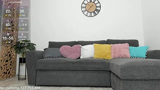 ScarletFlamee online show from February 2026 08:19:02 PM