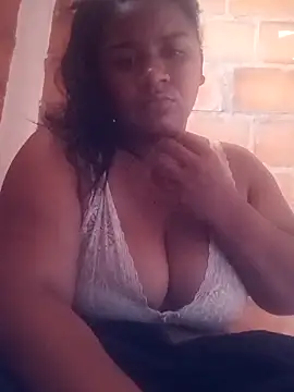 Snapshot of BrownDelightSP chatting on November 2025 01:04:02 PM BrownDelightSP online show from November 2025 01:04:02 PM