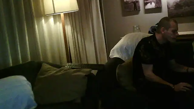 paulus52 online show from November 2025 03:57:02 PM