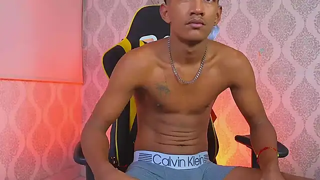 Snapshot of Boy_savoy chatting on November 2025 07:52:02 AM Boy savoy online show from November 2025 07:52:02 AM