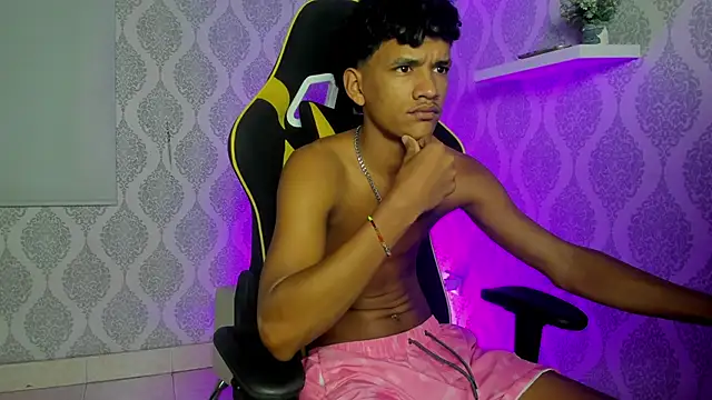 Boy savoy online show from February 2026 07:21:02 AM