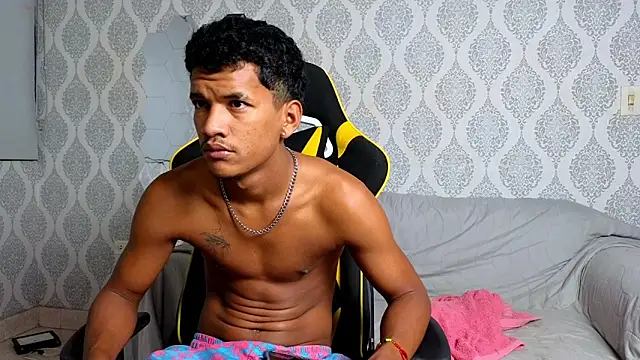 Snapshot of Boy_savoy chatting on December 2025 07:20:02 AM Boy savoy online show from December 2025 07:20:02 AM