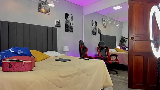 Snapshot of kendra_london chatting on March 2026 11:24:02 AM kendra london online show from March 2026 11:24:02 AM