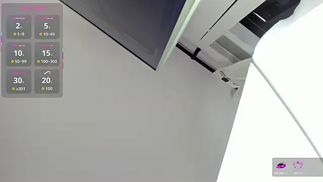 Snapshot of kendra_london chatting on April 2026 11:33:02 AM kendra london online show from April 2026 11:33:02 AM