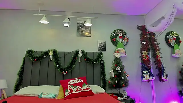 maddy  moon online show from December 2025 04:26:02 AM