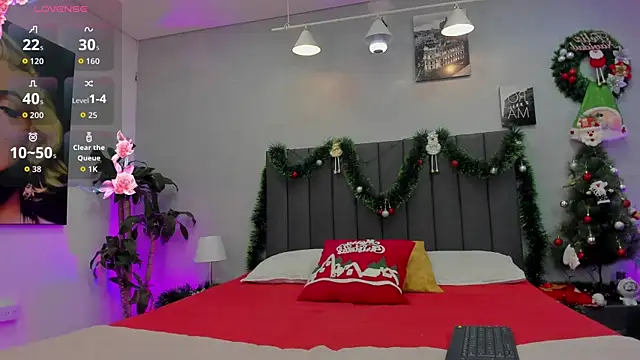 maddy  moon online show from December 2025 03:55:01 AM