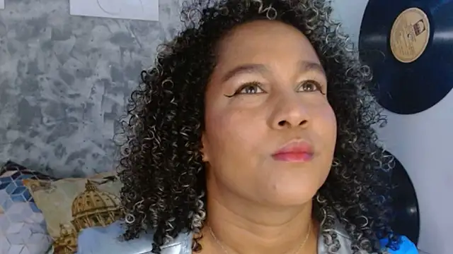 Ambar foxy online show from November 2025 07:51:02 PM