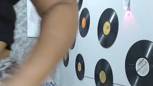 Ambar foxy online show from November 2025 07:40:02 PM