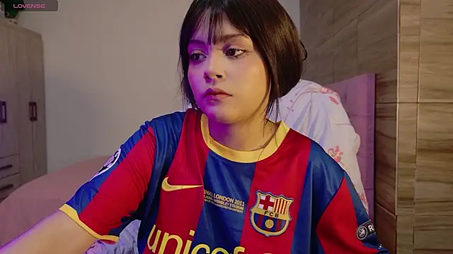 EmillieX online show from January 2026 12:14:02 AM