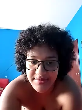 Lauren0202 online show from November 2025 06:56:02 PM