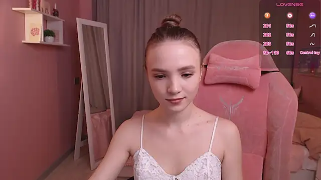 Adria Arjona online show from February 2026 07:39:02 AM