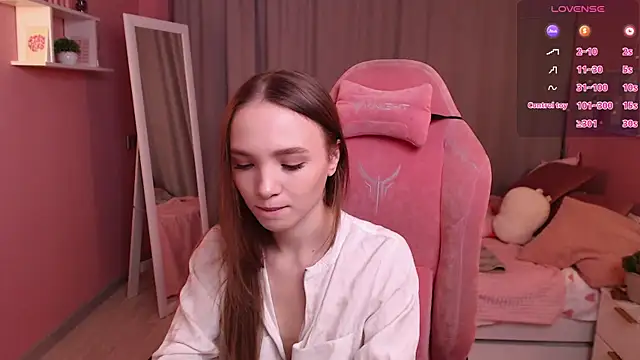 Adria Arjona online show from February 2026 07:37:02 AM