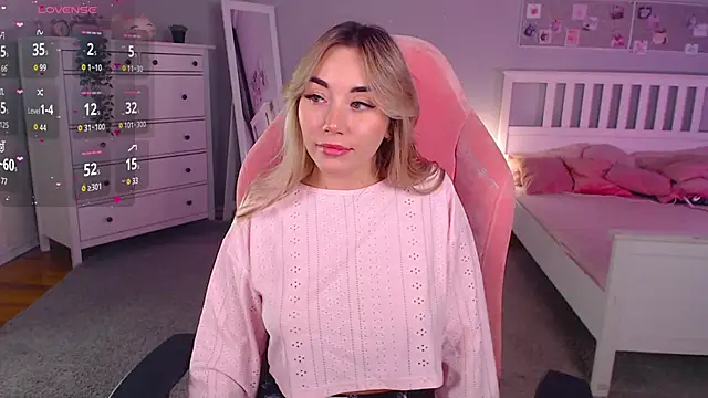 Rosie Mac online show from November 2025 01:09:01 AM