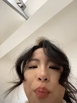 Sinicoco online show from March 2026 01:33:02 AM