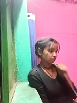 Rakhi singh online show from November 2025 01:33:02 PM