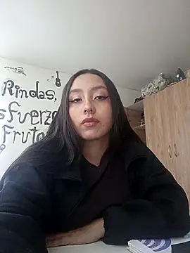 naughtygoddesss  online show from November 2025 04:29:01 PM