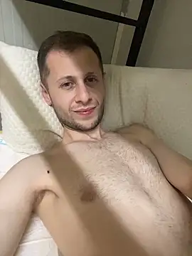 Gaypride online show from November 2025 08:45:01 PM