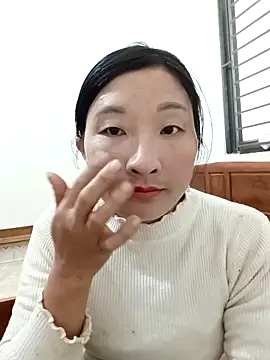 wees-lind online show from February 2026 04:42:02 AM