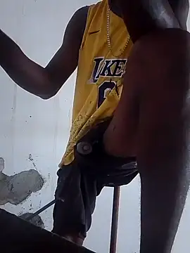 moreninho564 online show from November 2025 12:31:02 PM